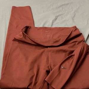 Nike Burnt Orange High-Rise Workout Leggings